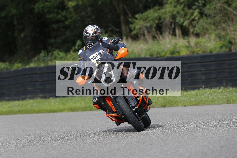 /Archiv-2025/53 16.09.2025 Track Day Domi Aegerter ADR/Gruppe gelb/108